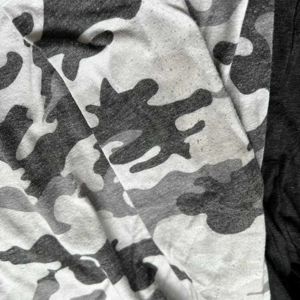 ✨5 for $25✨ Set of 2 Long Sleeve Tees - New Balance Camo and Skeleton St…